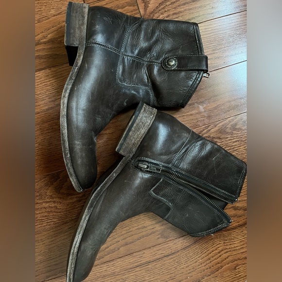 Frye leather ankle western boot - Picture 3 of 8